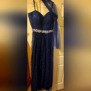 Milano formal gown size 14